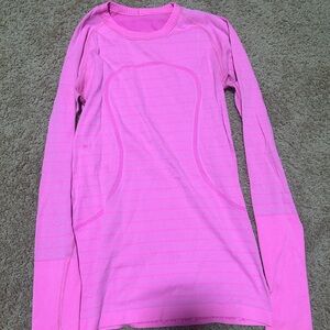 Hot pink lululemon swiftly tech!